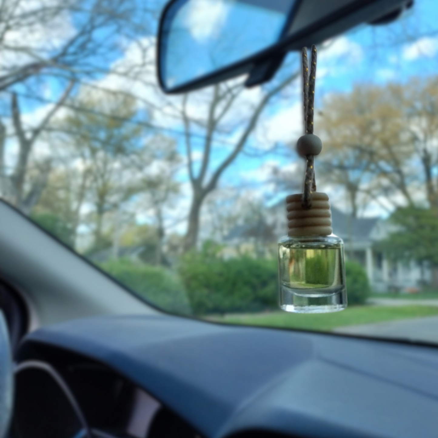 Mahogany Teakwood~Pride Vehicle Fragrance Diffuser